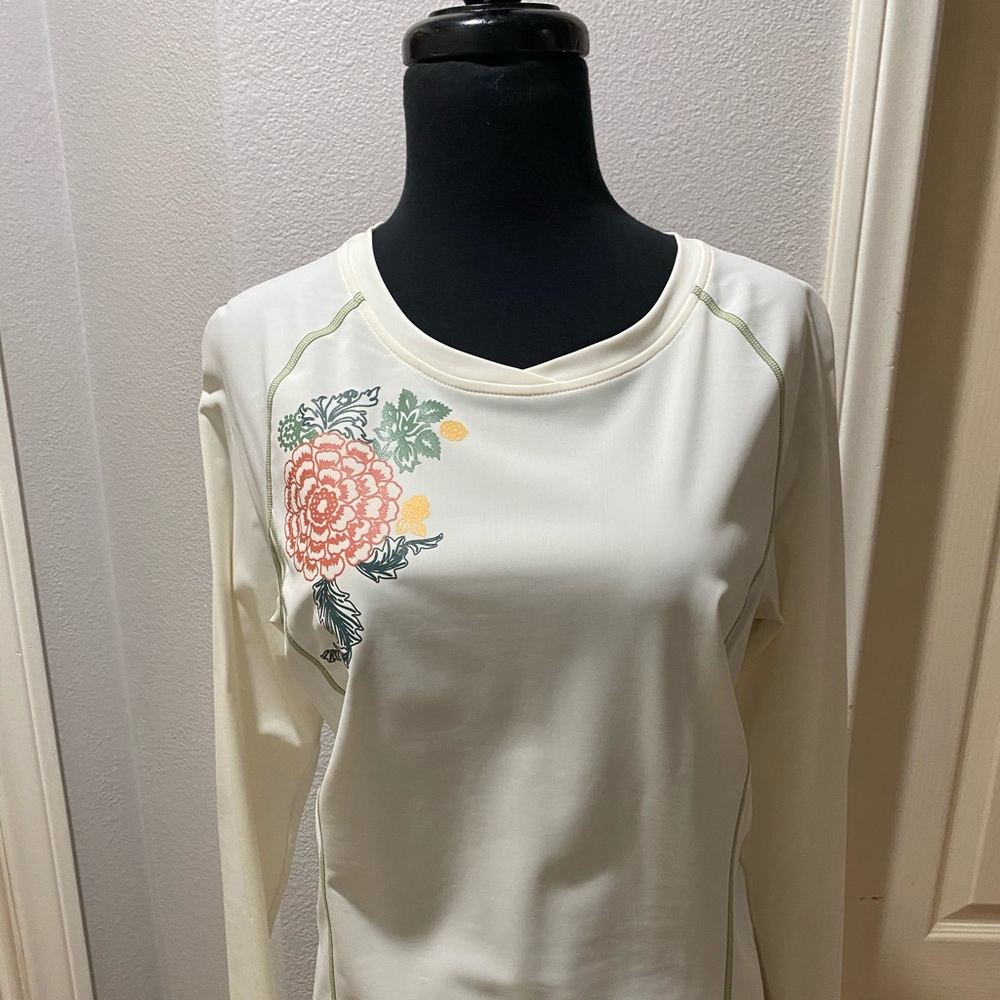 REI brand rash guard NWOT